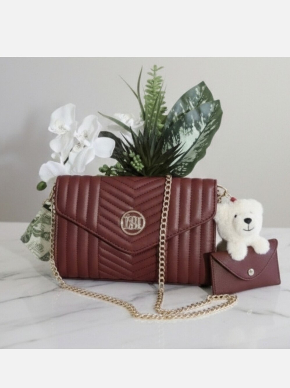 Badgley Mischka 2 Pc  Quilted Burgundy Crossbody with Gold Chain and Coin Purse - Picture 11 of 11